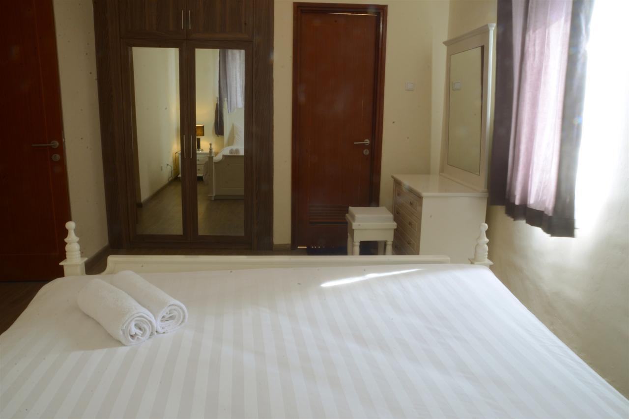 3Br Grand Palace With Private Bathtub By Travelio จาการ์ตา ภายนอก รูปภาพ